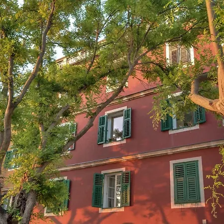 Apartment Oliveto *